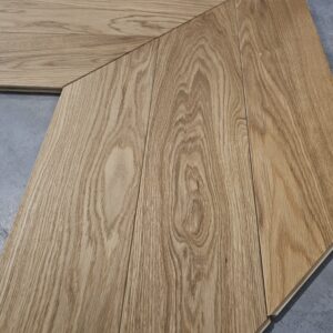 Jodełka francuska dąb lakier faza klasa natur 15x150x630 (120 m2)