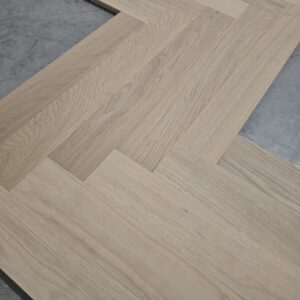 Jodełka dąb biały olej 13x70x490 (6 mm warstwa) 27 m2