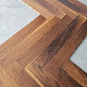 Jodełka klasyczna dąb thermo olej 10x70x490 (30,3 m2)