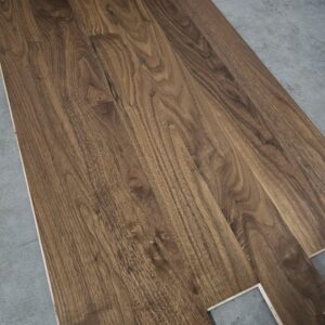 Deska orzech lakier 10x90x900 klasa Natur (24 m2)